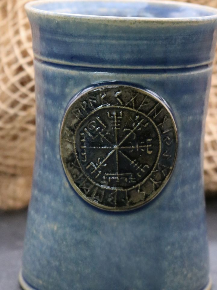 Tasse en céramique avec motif Vegvísir, gris-bleu 2