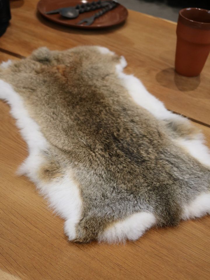 Peau de lapin marron 2