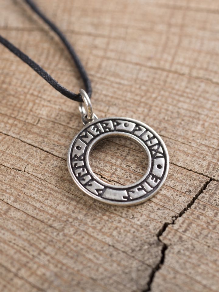 Pendentif "Runes de Sorcières" 2