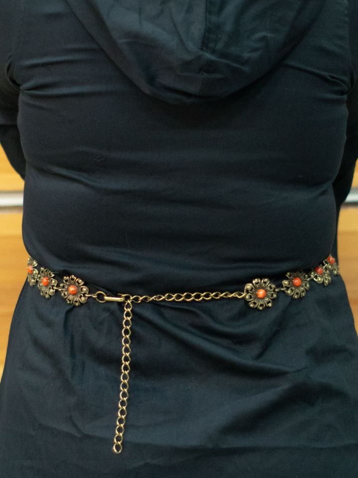 Ceinture chaîne Gerbera avec pierre rouge laiton ancien 2
