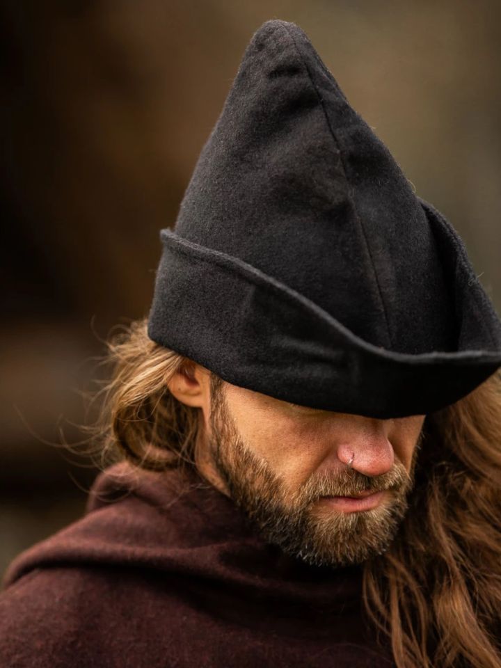 Chapeau de Robin des Bois en noir 2