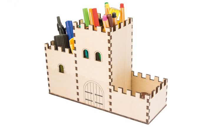 Boîte à crayons château fort 2