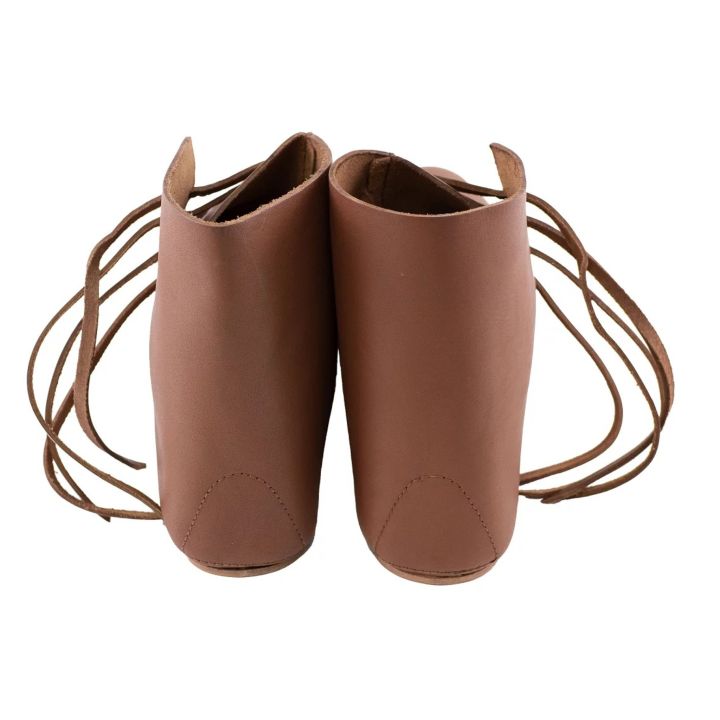 Chaussure médiévale avec semelle en cuir épais 2