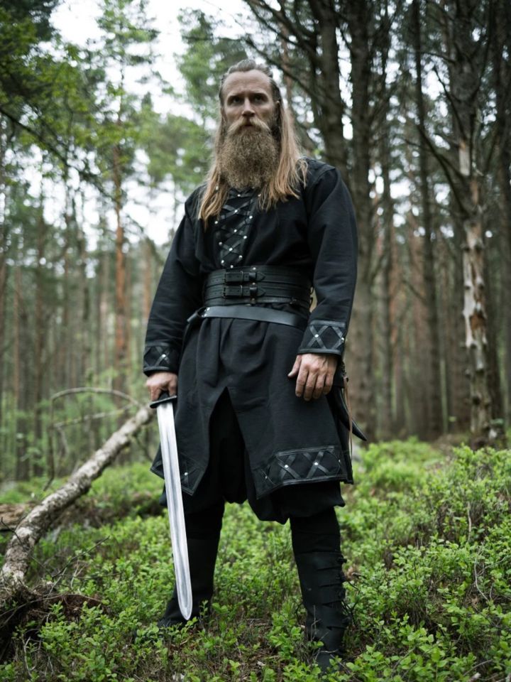 Tunique viking Erick en noir 2