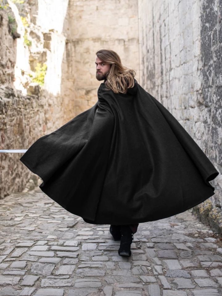 Cape en laine à capuche en noir 131 cm 2