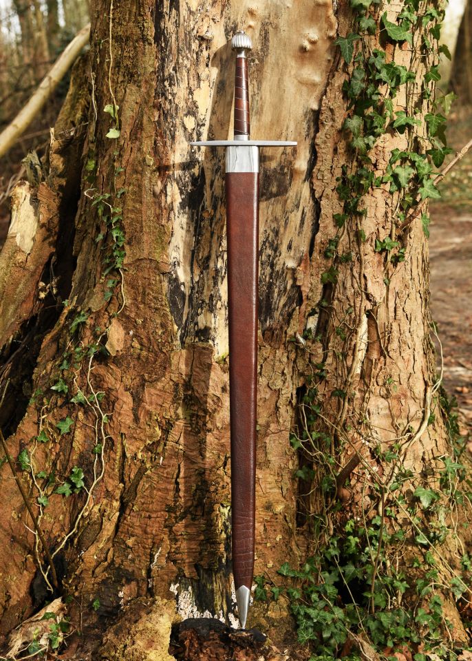 Longue épée avec fourreau 3