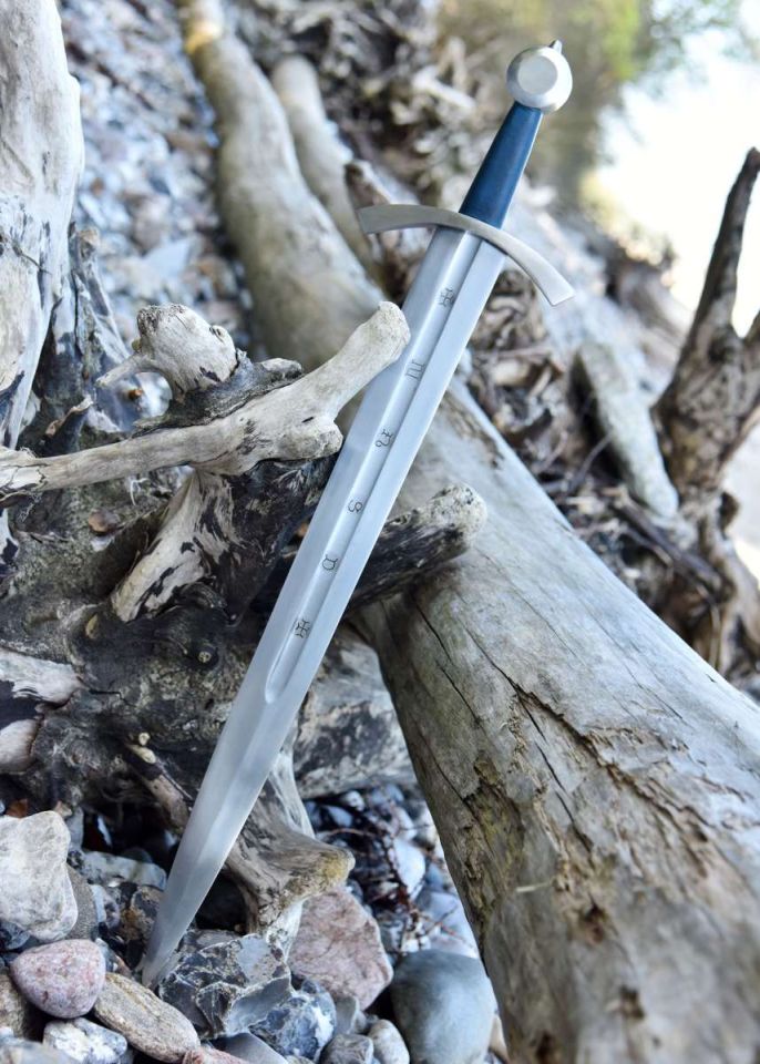 Épée de chevalier Lac de Neuchâtel avec fourreau, XIIIe siècle 3