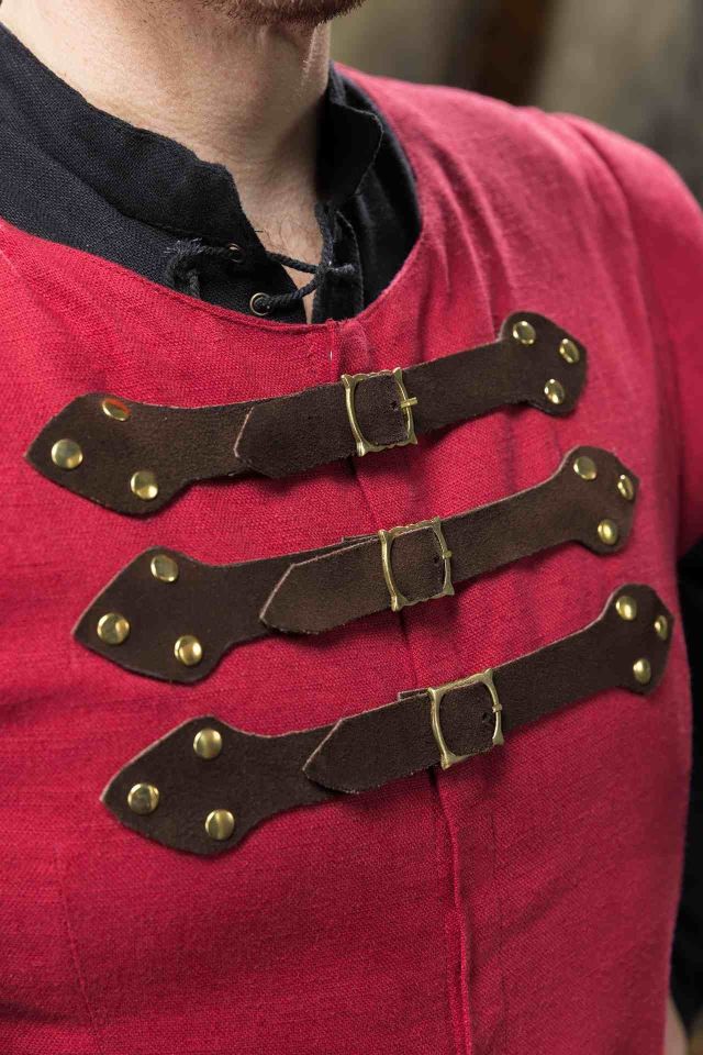 Warhammer Armoury Imperial Doublet Type A Rouge foncé 3