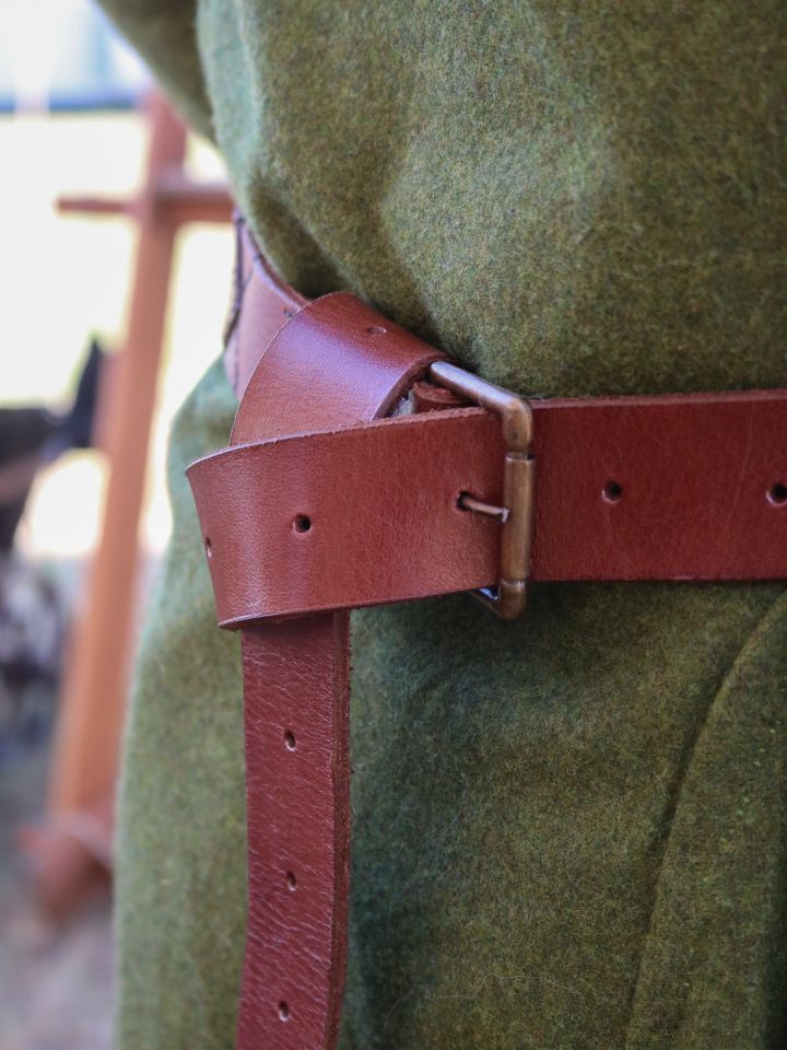 Ceinture longue avec surpiqûres marron 3