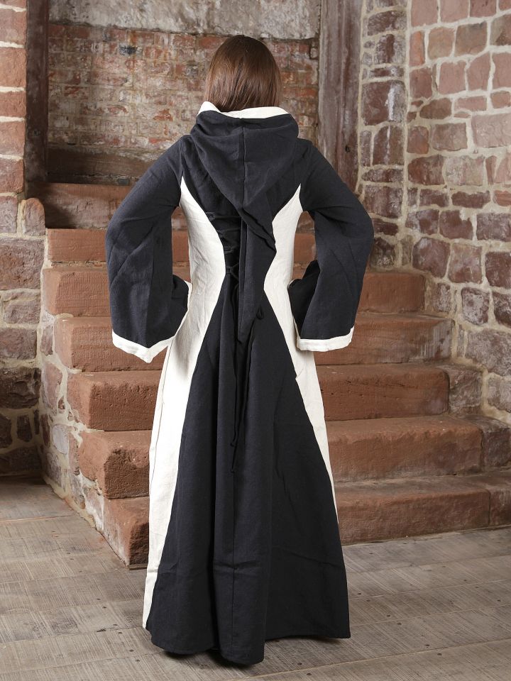 Robe Irmgard à capuche écrue/noire 3
