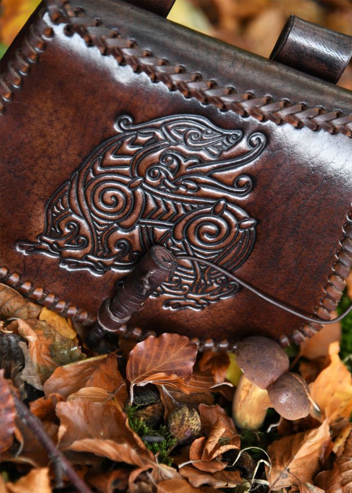 Sac de ceinture marron avec dragon en relief 3