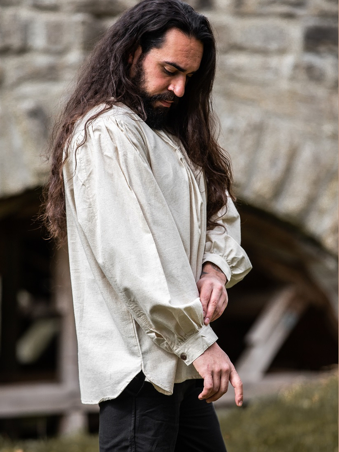 Chemise médiévale avec des boutons en bois 3