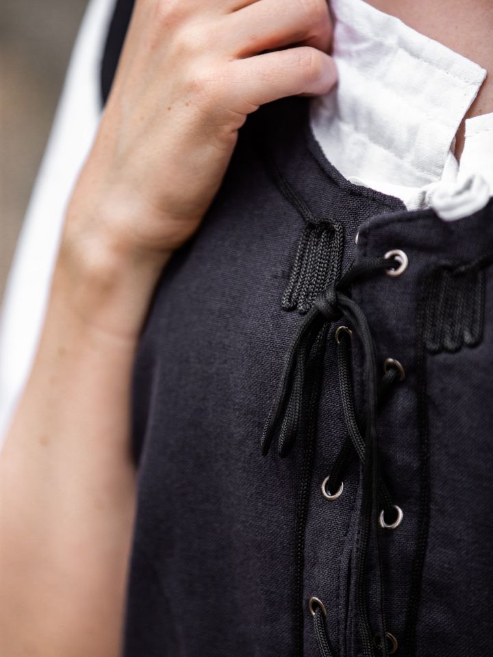 Gilet Selma avec broderie, en noir 3