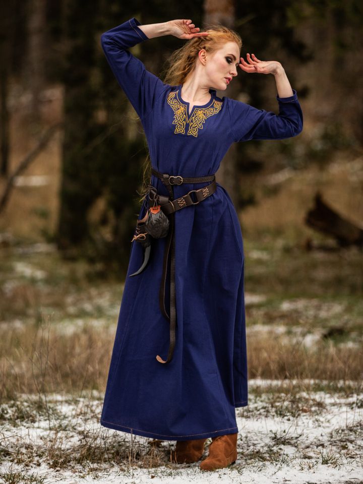 Robe viking Aslaug bleue 3