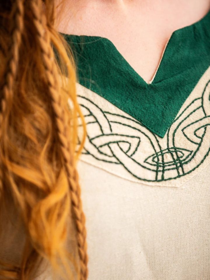 Robe viking Lagertha vert naturel 3