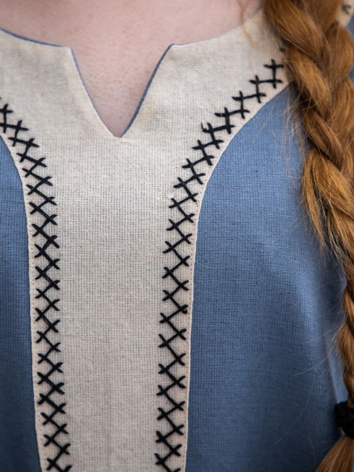 Robe viking Freya bleu tourterelle 3