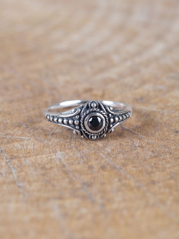 Bague Viking en argent avec pierre en zircon noire 3