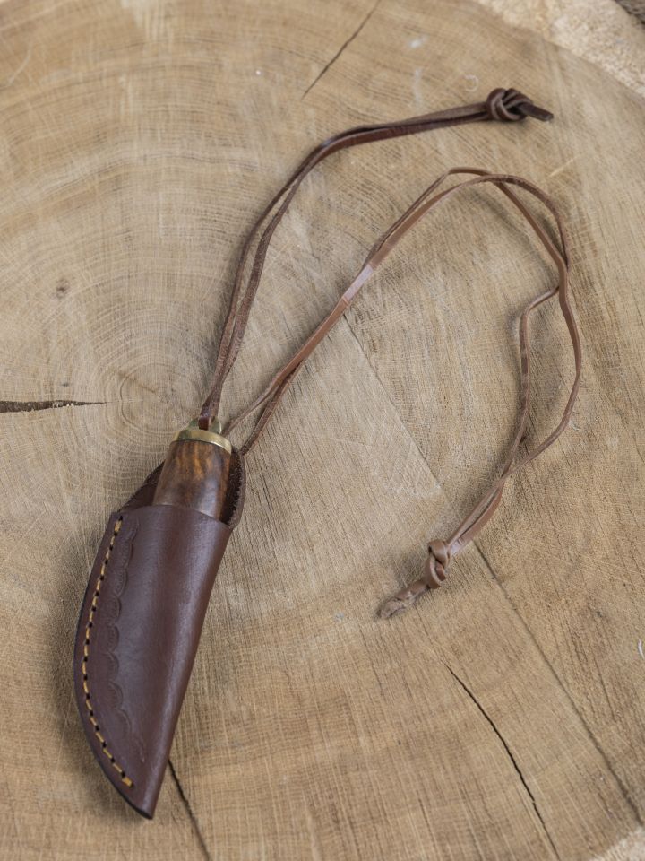 Petit pendentif couteau avec manche en bois 3