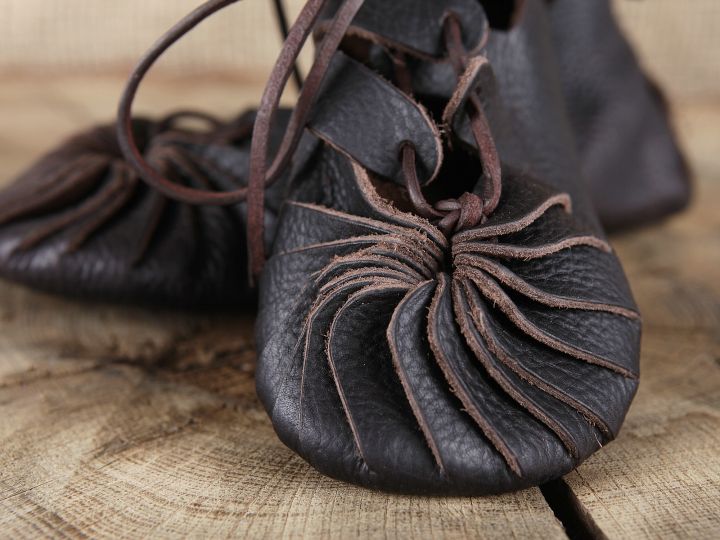 Ballerines médiévales en cuir 3