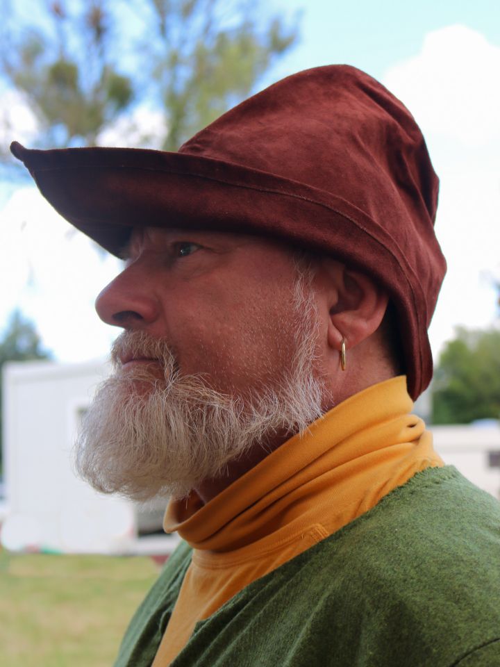 Chapeau de Robin des Bois en cuir marron 3