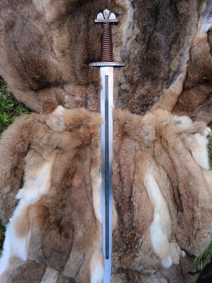 Épée Viking avec pommeau nuage SK-A 3