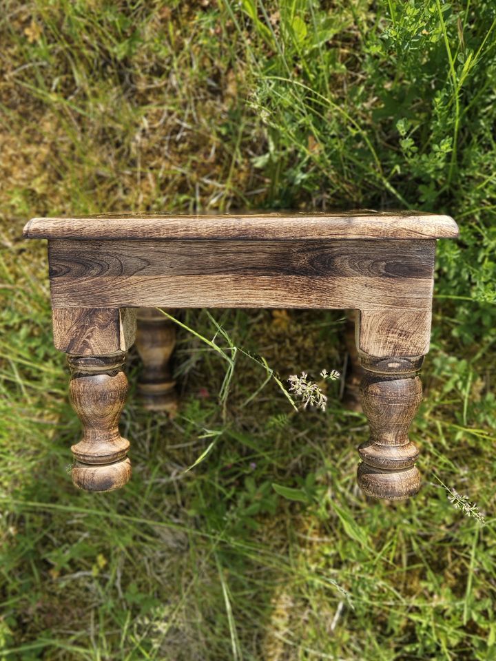 Petite table "Triple Moon" en bois de manguier 3