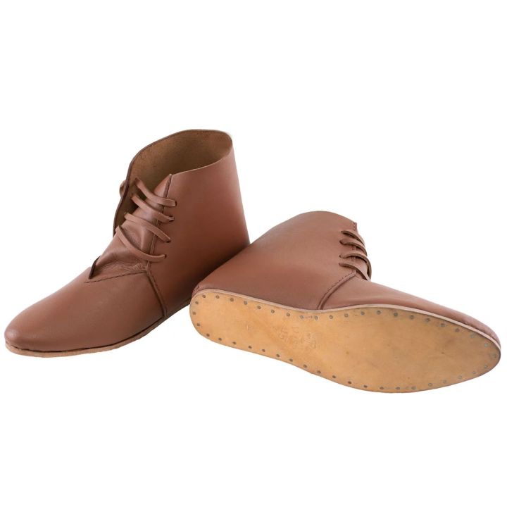 Chaussure médiévale avec semelle en cuir épais 3