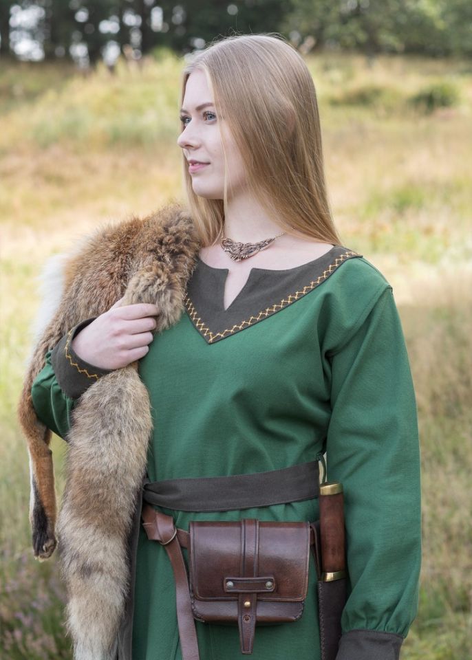 Robe viking Freydis en vert M 4