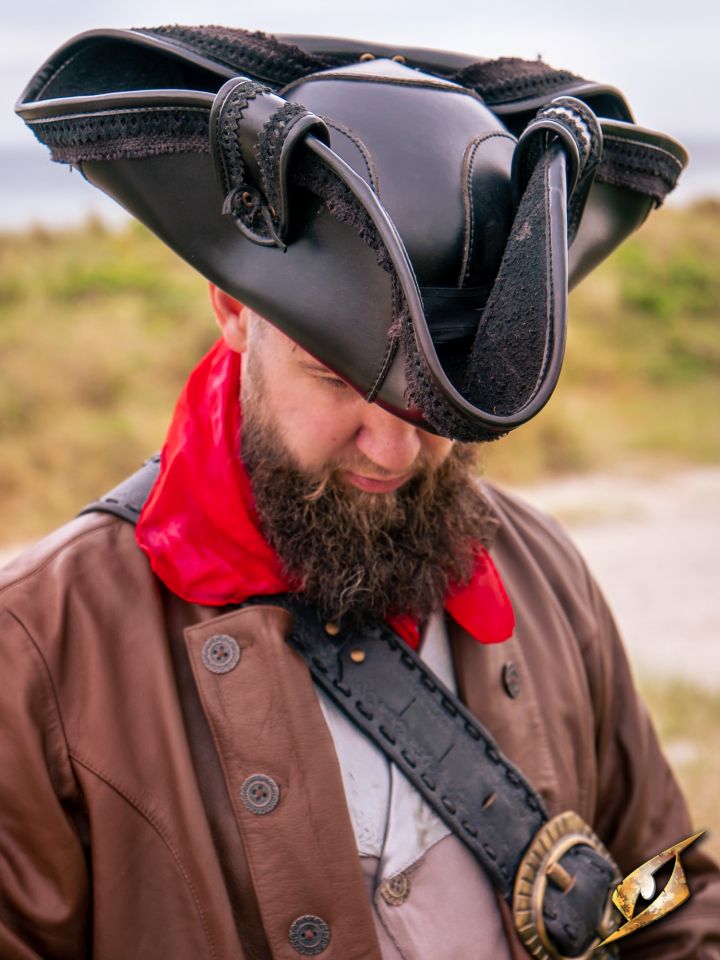 Tricorne noir S 4