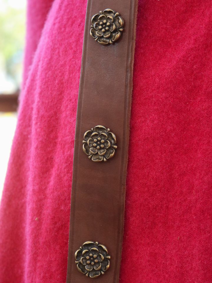 Ceinture élégante avec rivets pétales de roses 4