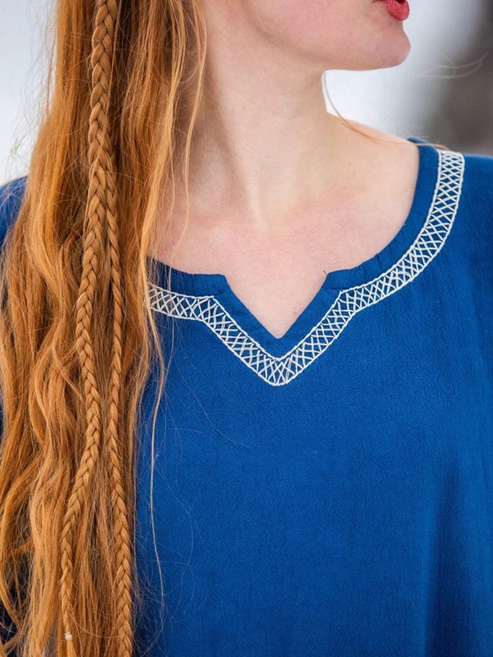 Robe viking Brigida bleue 4