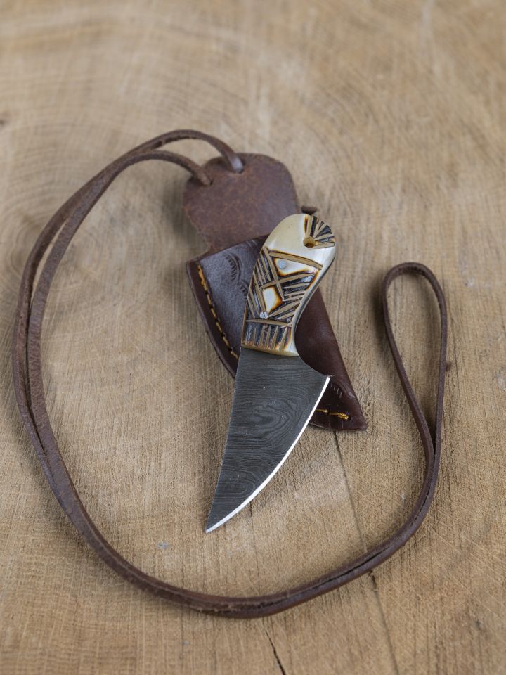 Pendentif petit couteau avec lame damassée 4