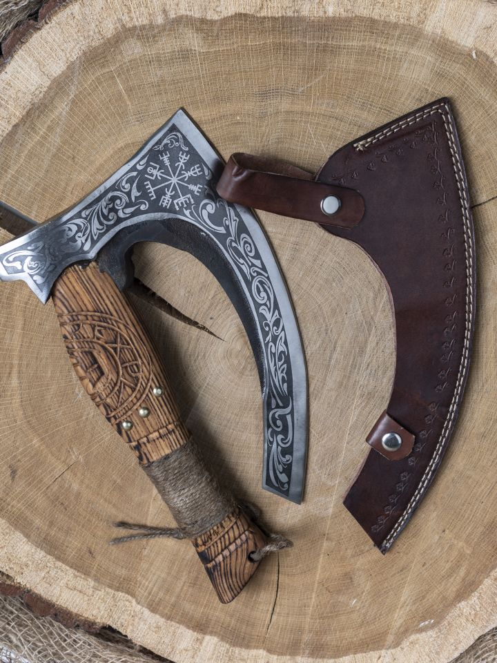 Hache viking découpe pizza avec décorations 4