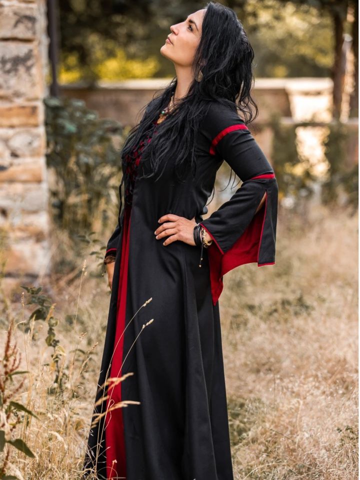 Robe à manches trompette noire/rouge XXL 4