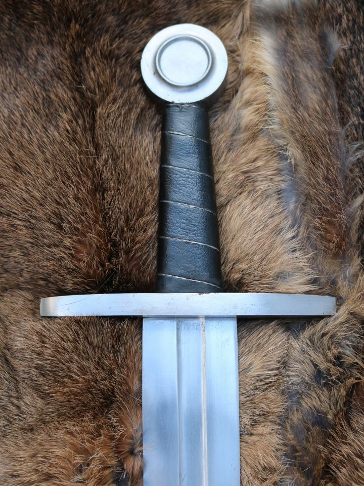 Épée de combat avec fourreau 4