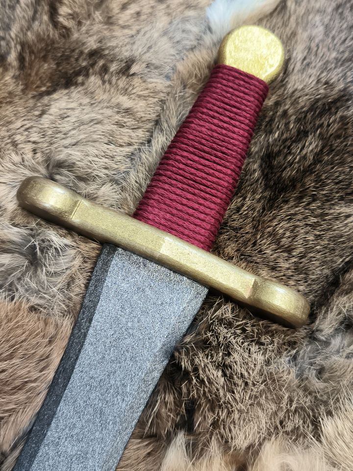 Epée de chevalier courte, avec fourreau en feutre 4