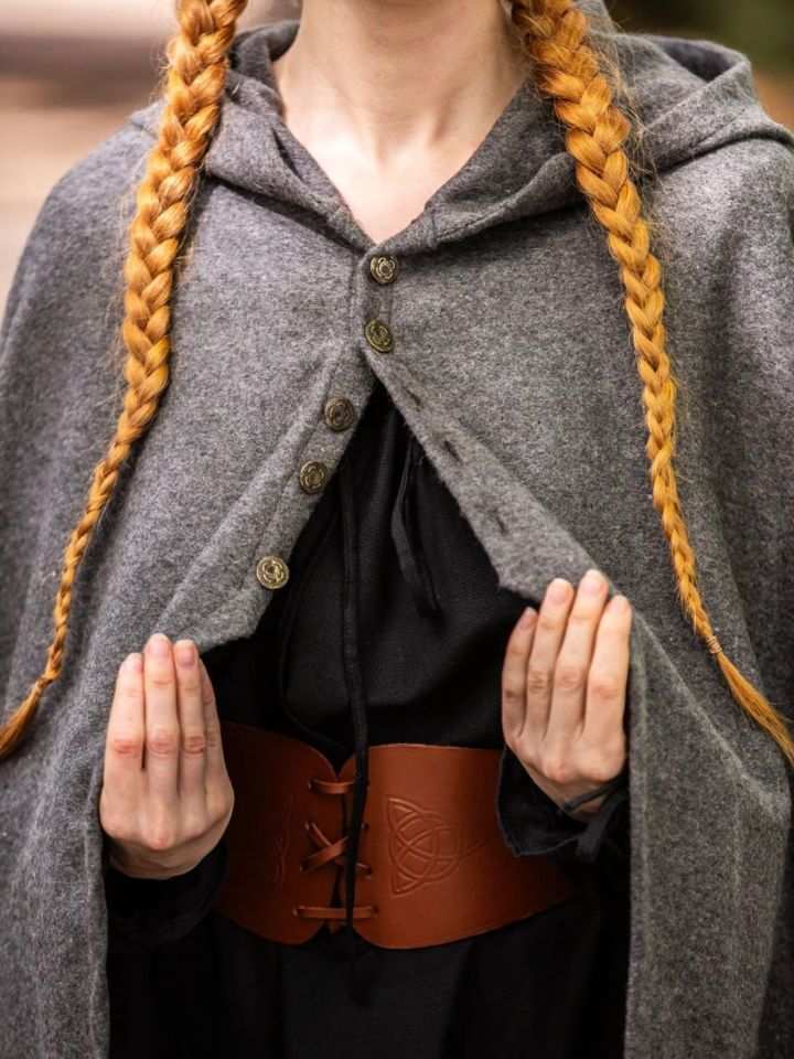 Cape avec boutons métalliques en gris 4