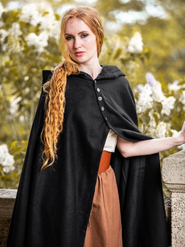 Cape avec boutons métalliques  en noir 4