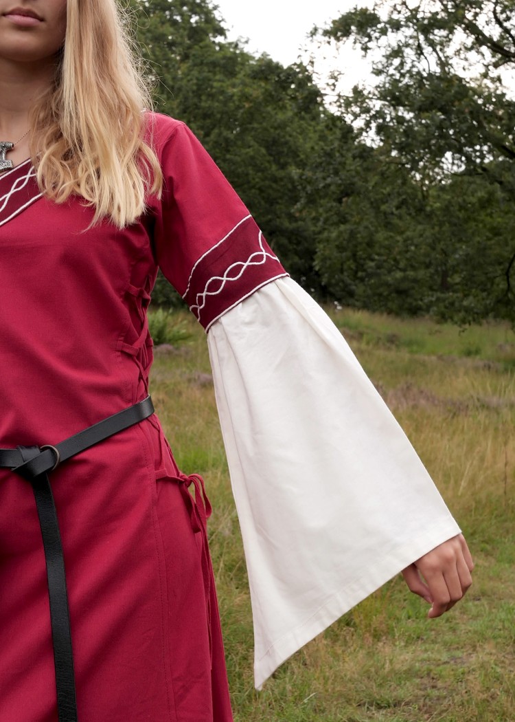 Robe Agatha rouge | La boutique médiévale