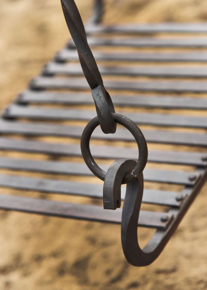 Grille pour trépied, forgée à la main 5