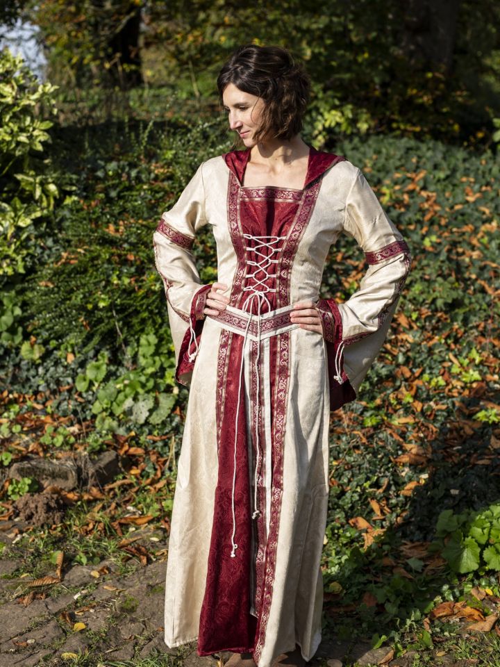 Robe à capuche avec ceinture en bordeaux-nature 5