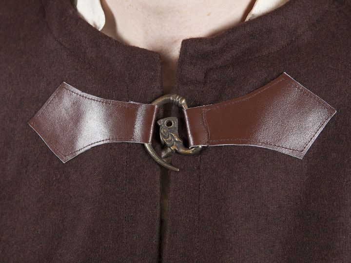 Cape en laine unisexe marron 5