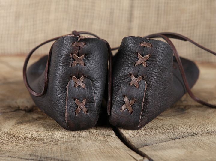 Ballerines médiévales en cuir 5