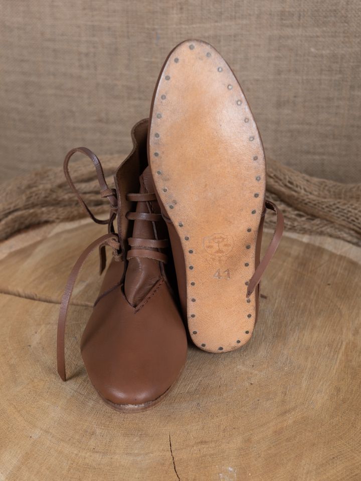 Chaussure médiévale avec semelle en cuir épais 5