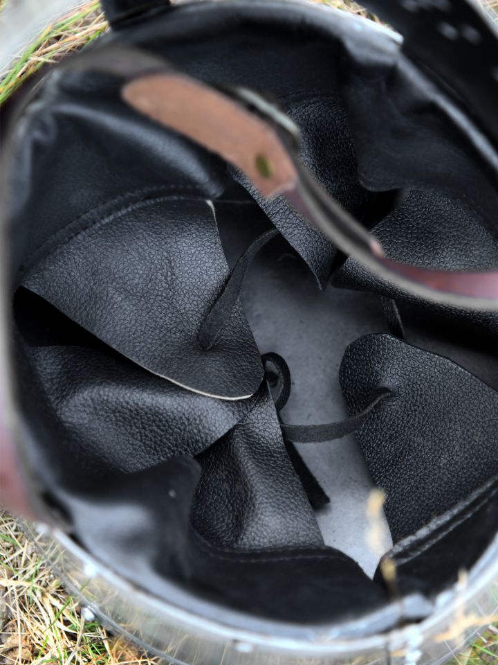 Casque de croisé 6