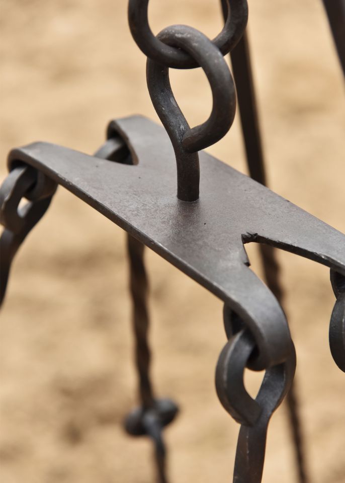 Grille pour trépied, forgée à la main 6