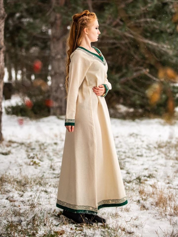 Robe viking Lagertha vert naturel 6