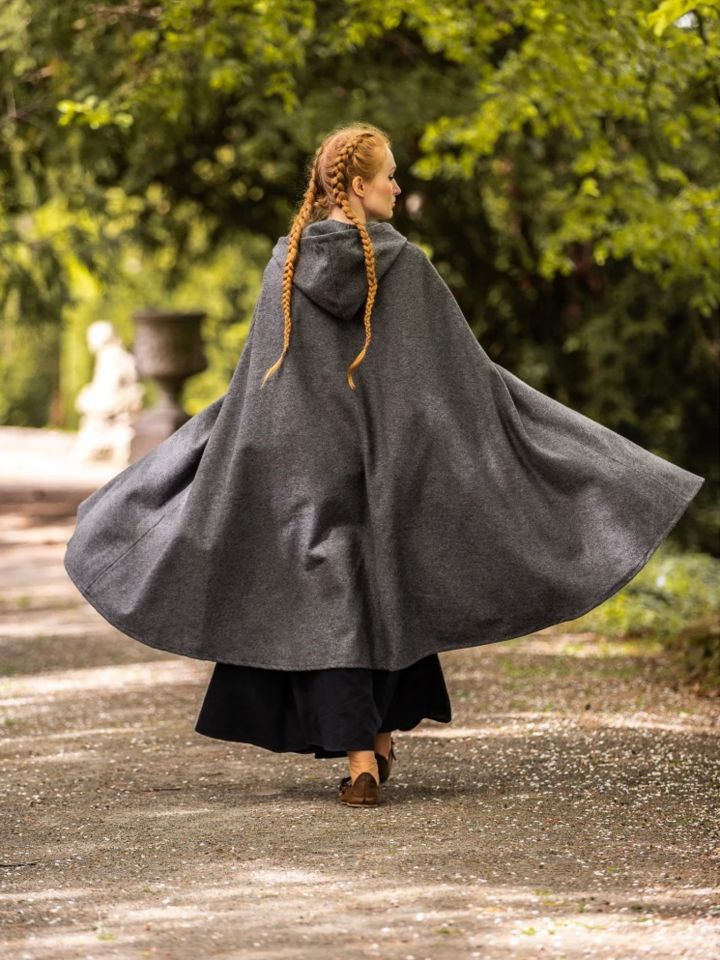 Cape avec boutons métalliques en gris 6