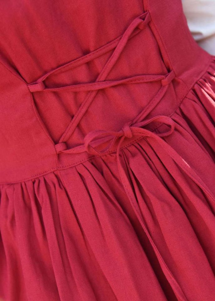 Robe médiévale paysanne sans manche en rouge S 7