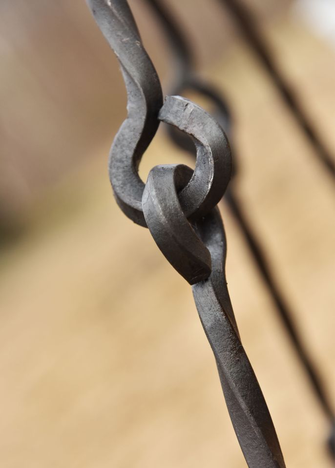 Grille pour trépied, forgée à la main 7